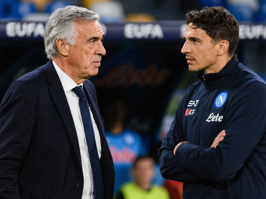 更是现代足 更是现代足